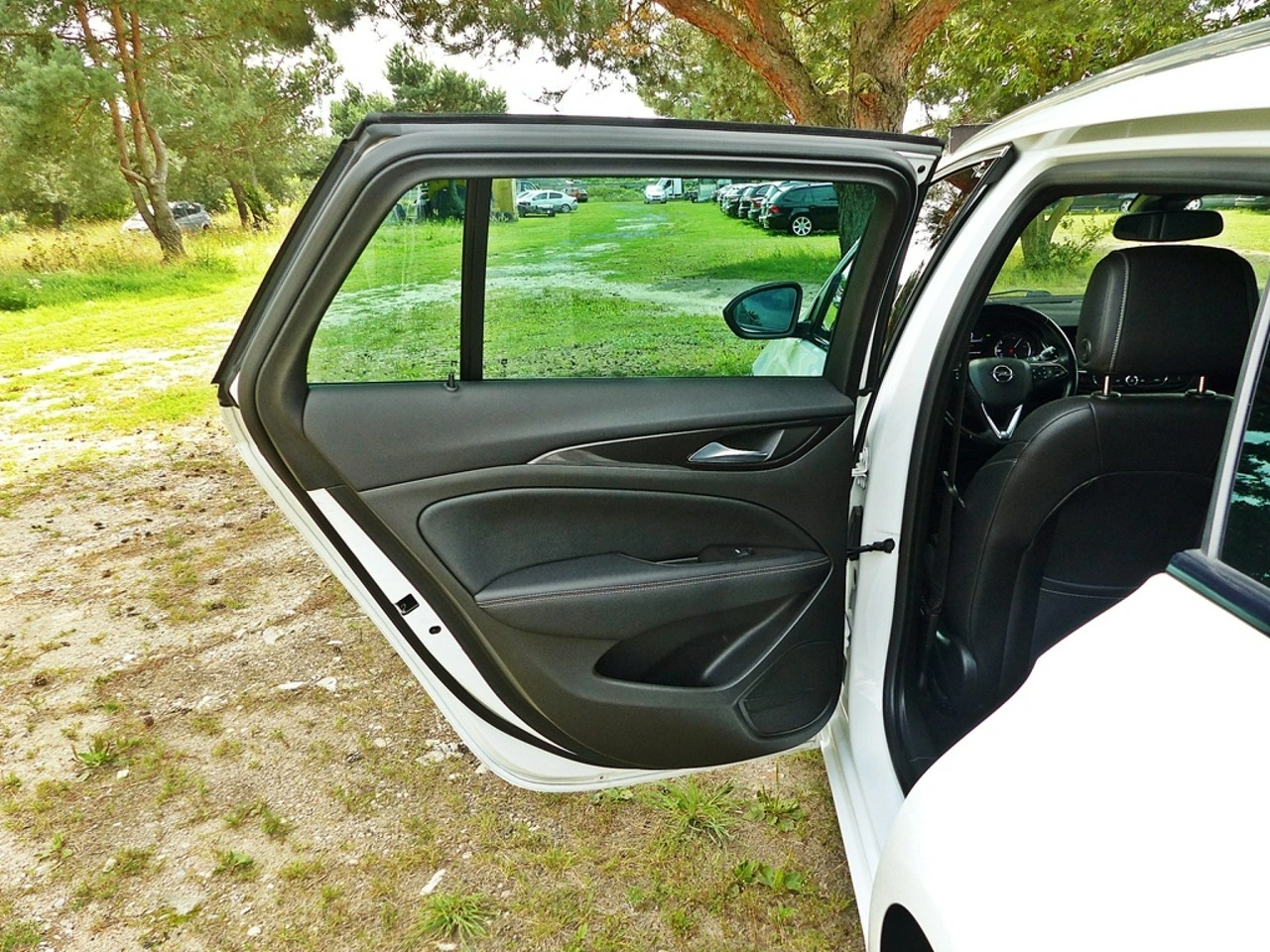 Opel Insignia Sports Tourer - Zdjęcie 20