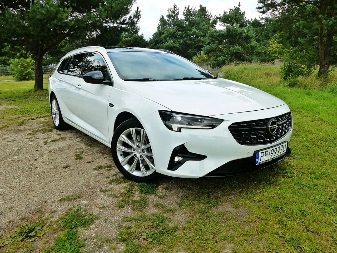 Opel Insignia Sports Tourer - Zdjęcie 3