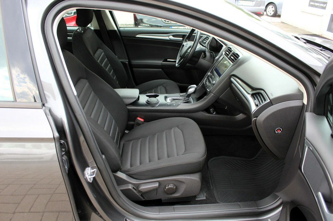 Ford Mondeo SW - Zdjęcie 11
