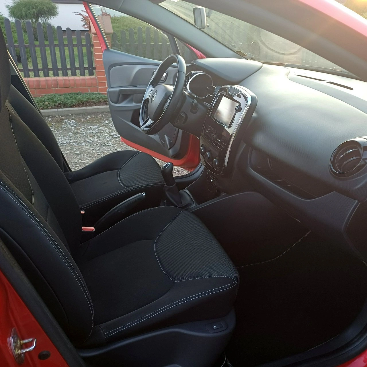 Renault Clio - Zdjęcie 9