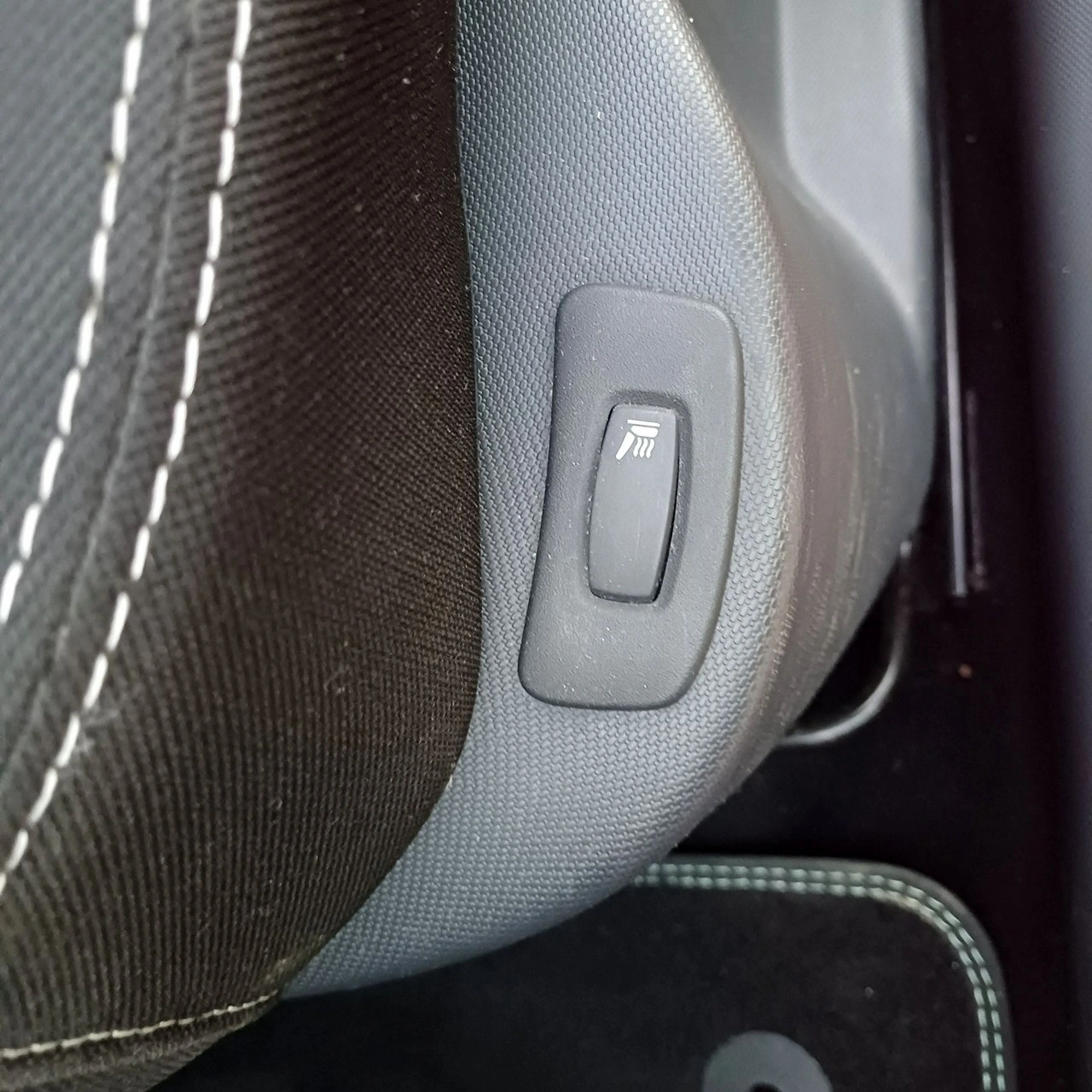 Renault Clio - Zdjęcie 21