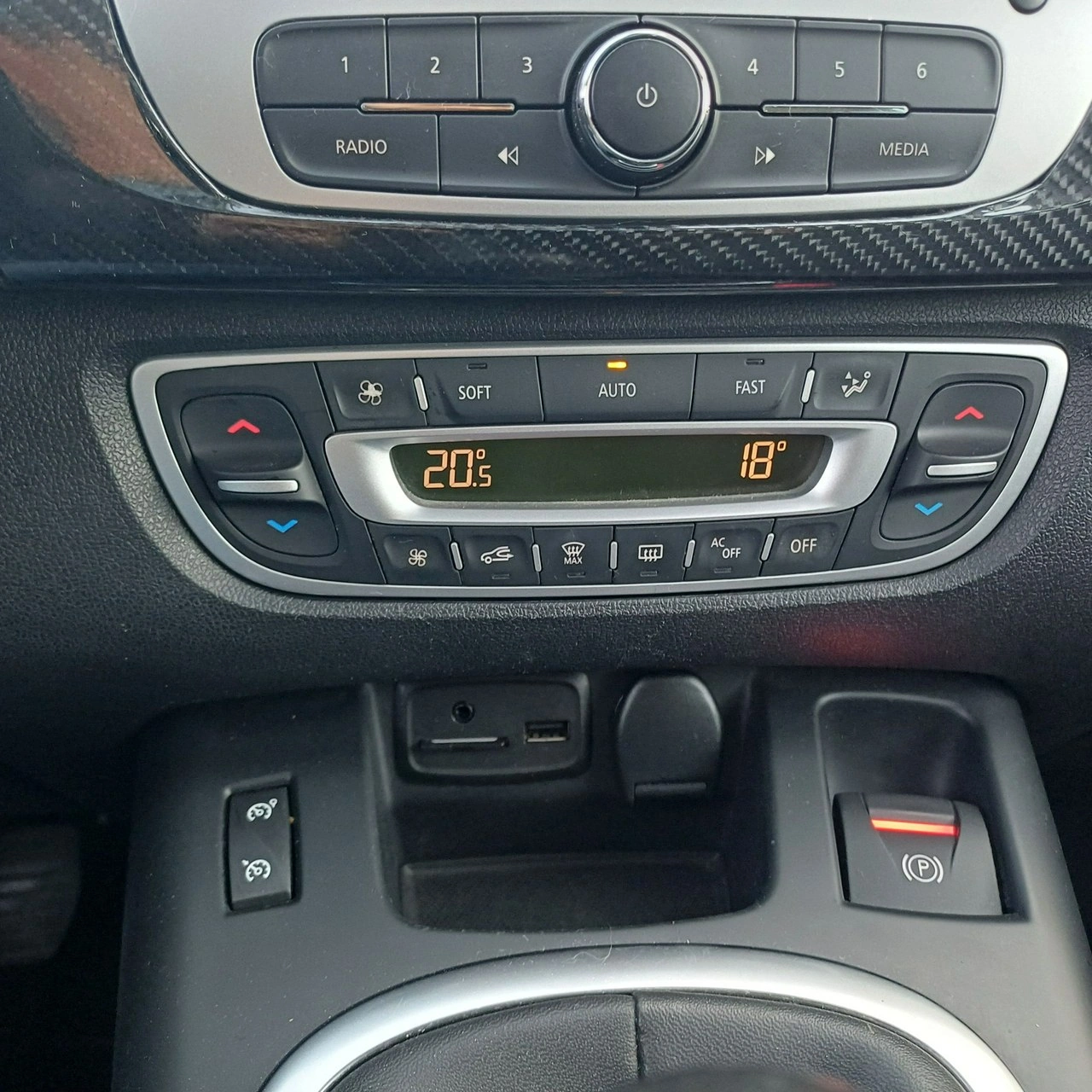 Renault Scenic - Zdjęcie 14