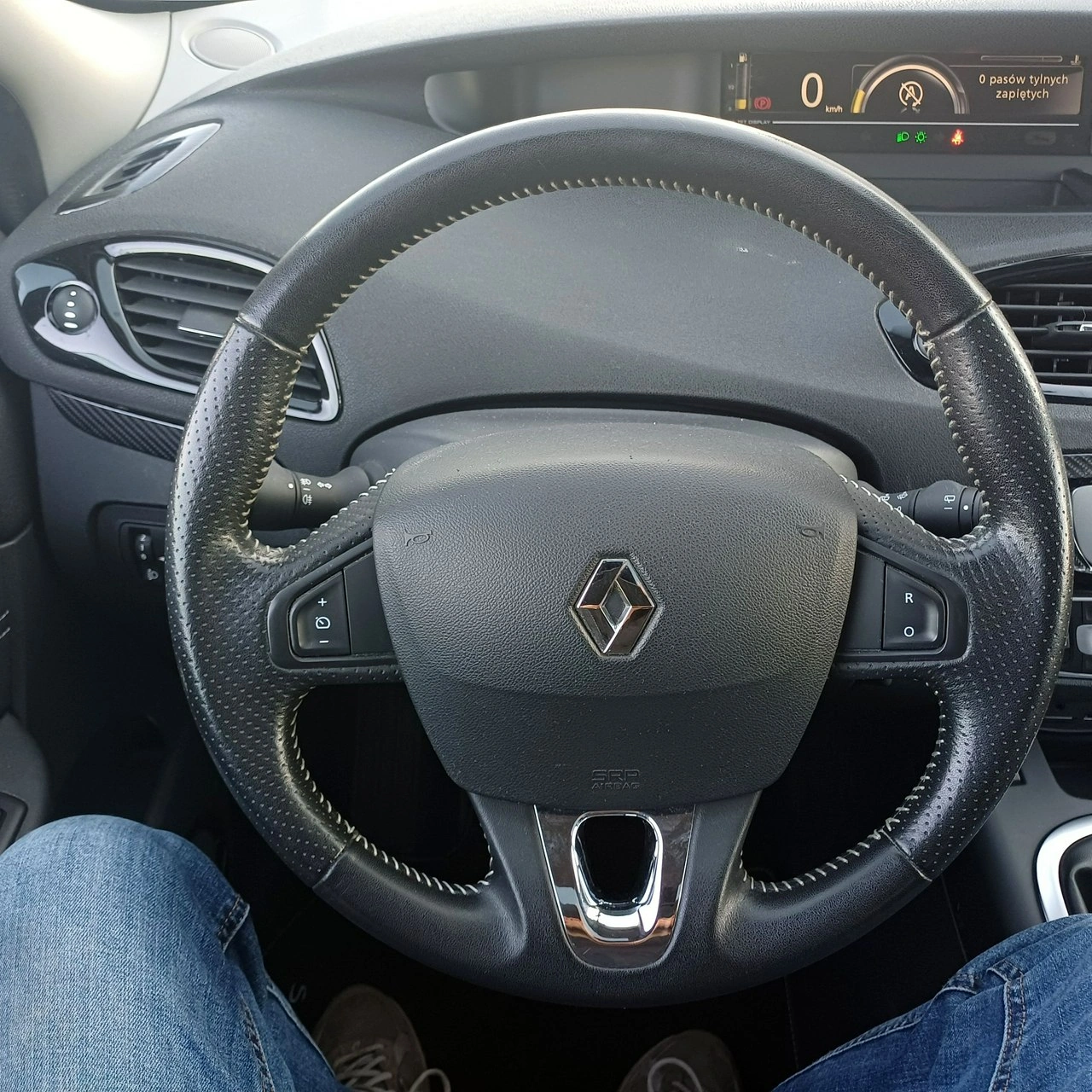 Renault Scenic - Zdjęcie 8
