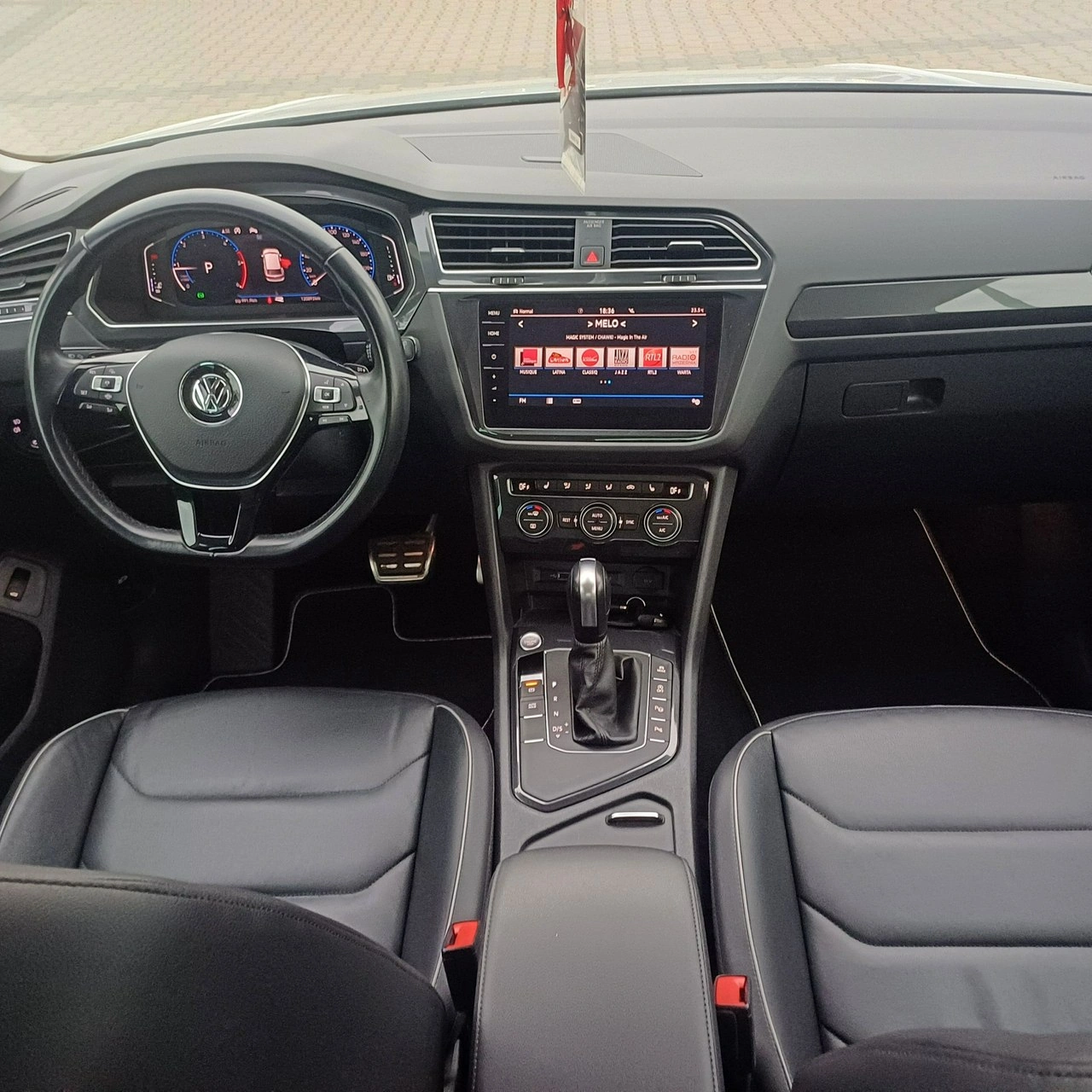 Volkswagen Tiguan - Zdjęcie 9