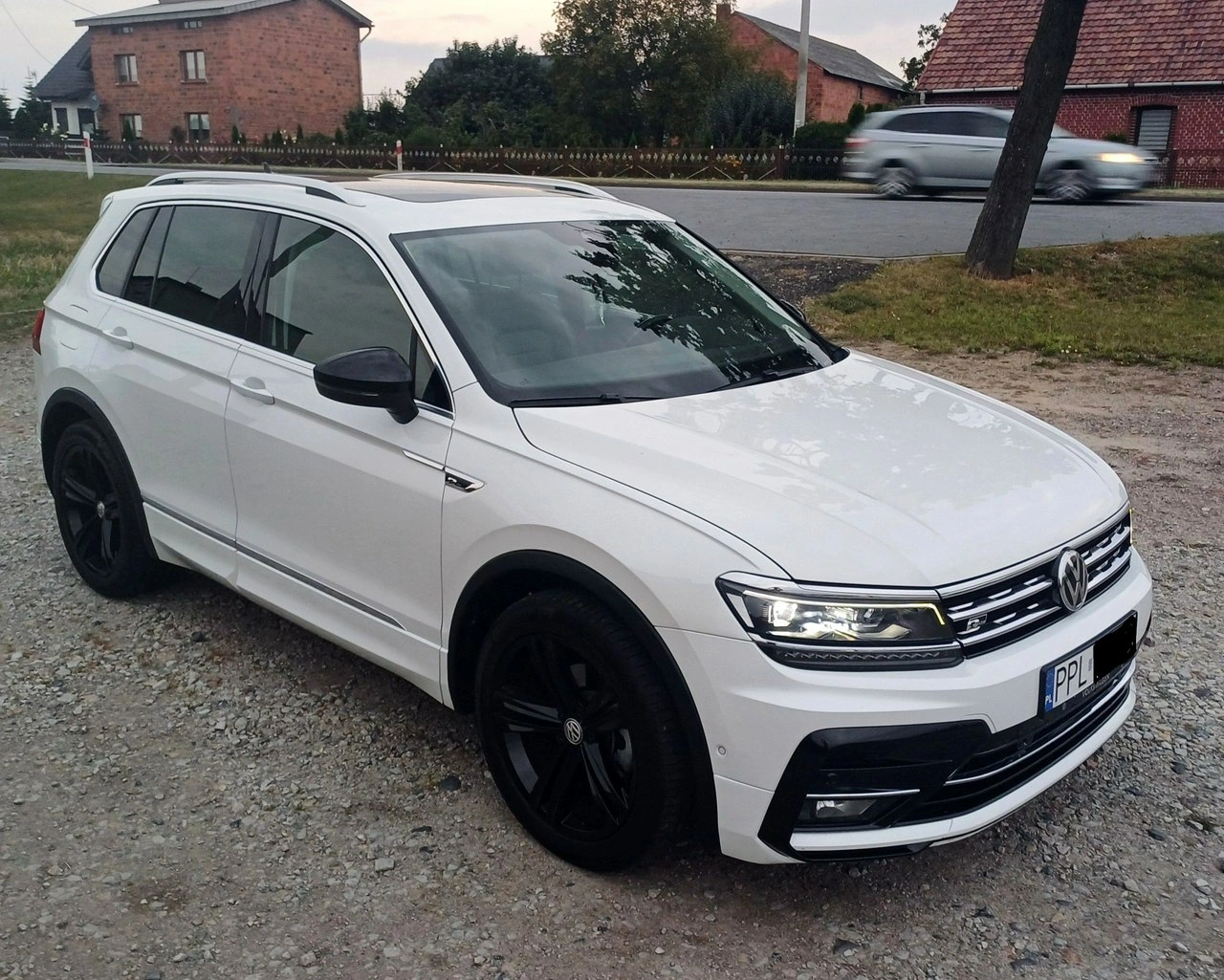 Volkswagen Tiguan - Zdjęcie 1