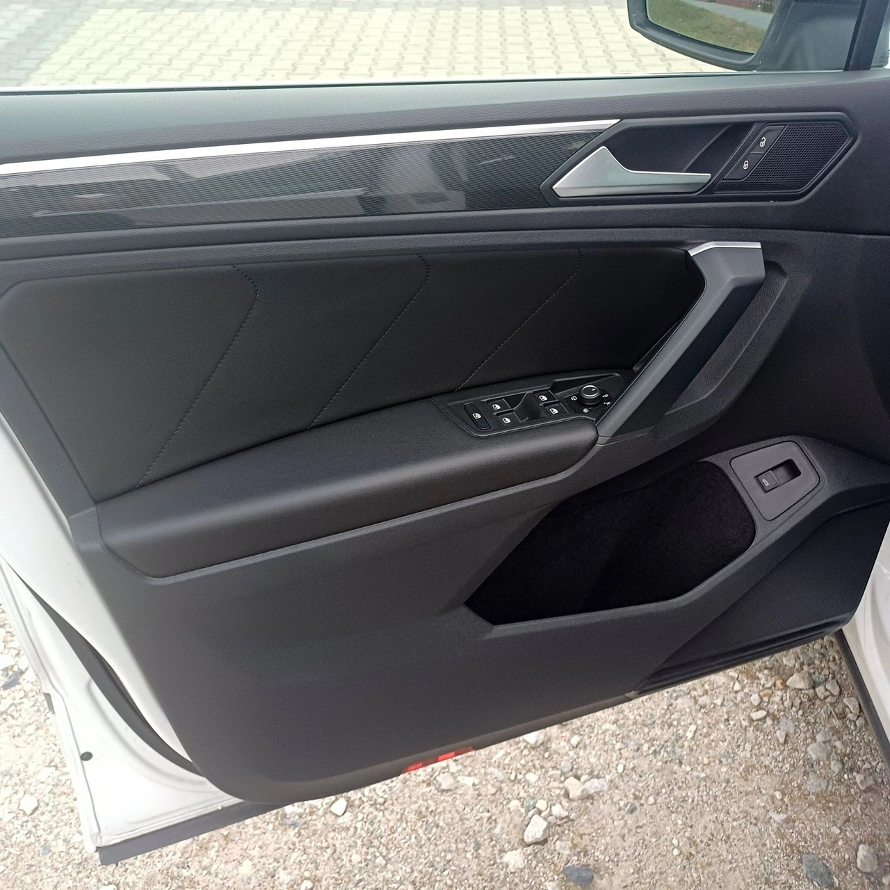 Volkswagen Tiguan - Zdjęcie 25