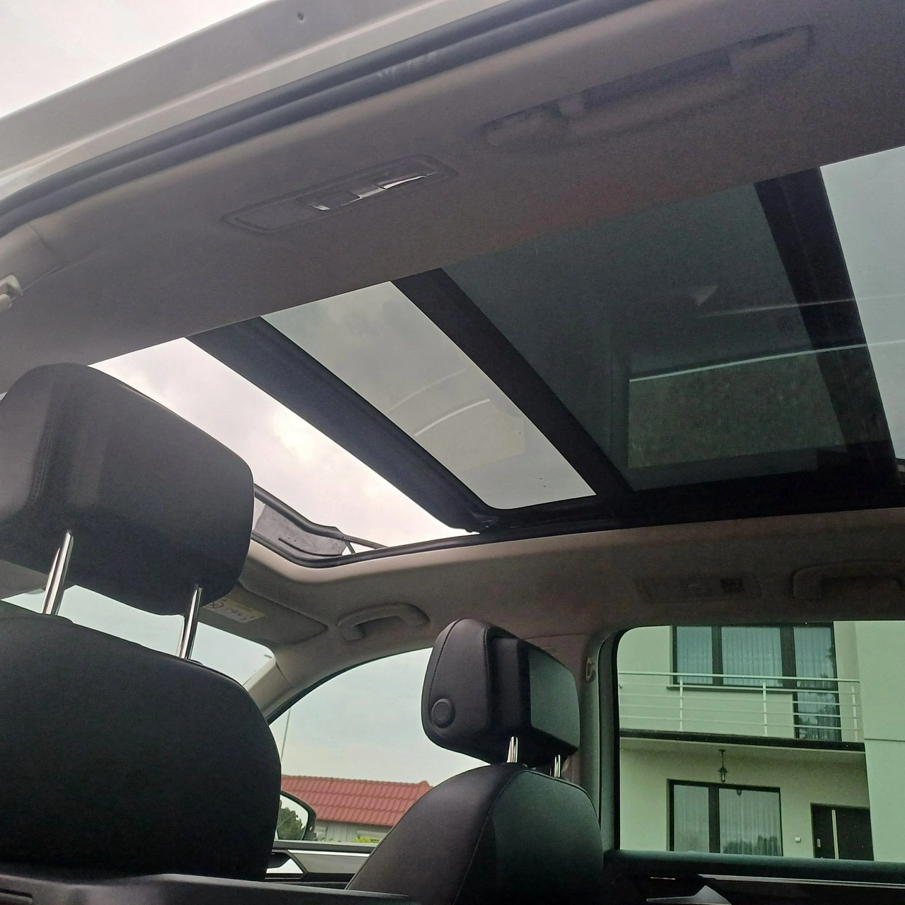 Volkswagen Tiguan - Zdjęcie 27