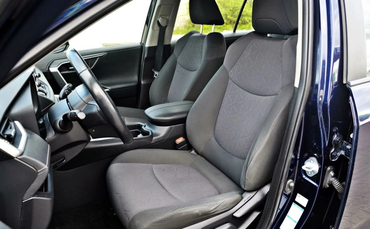 Toyota RAV4 - Zdjęcie 7