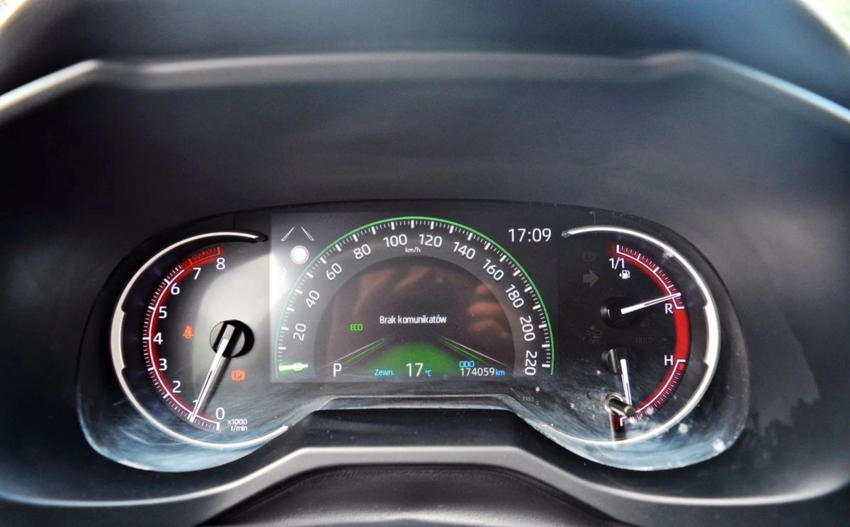 Toyota RAV4 - Zdjęcie 8