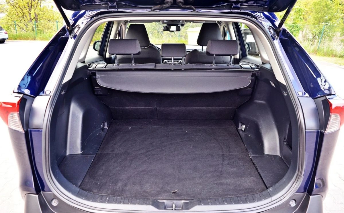 Toyota RAV4 - Zdjęcie 17