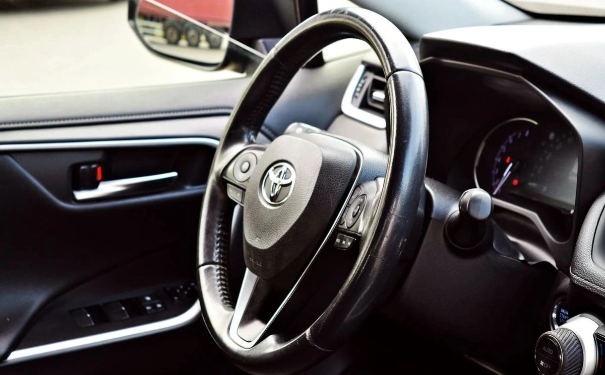 Toyota RAV4 - Zdjęcie 21