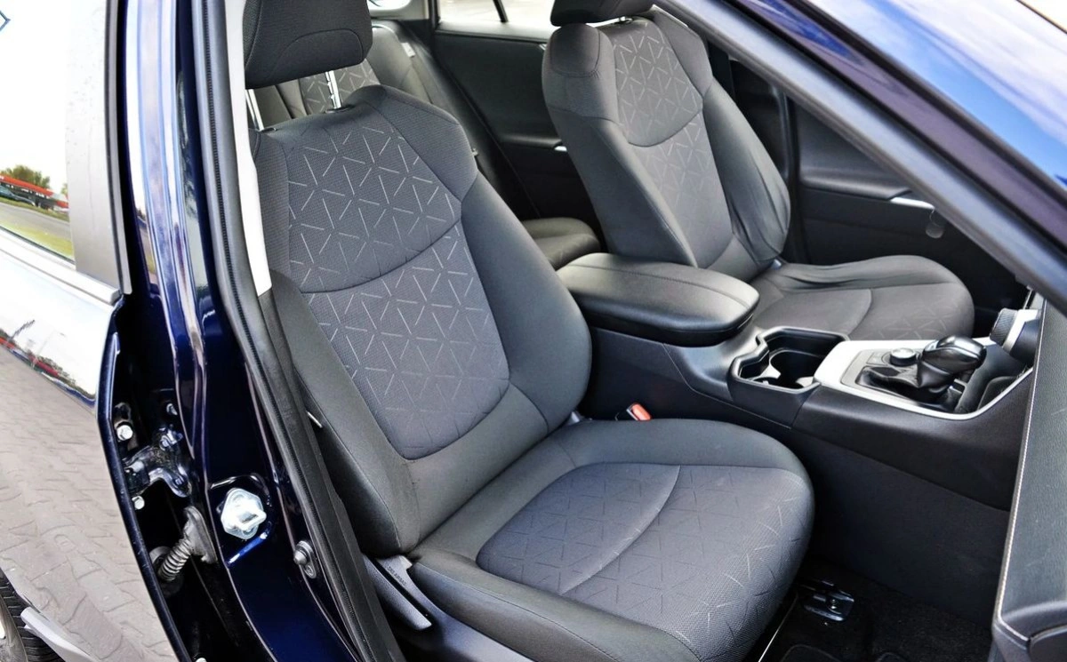 Toyota RAV4 - Zdjęcie 22