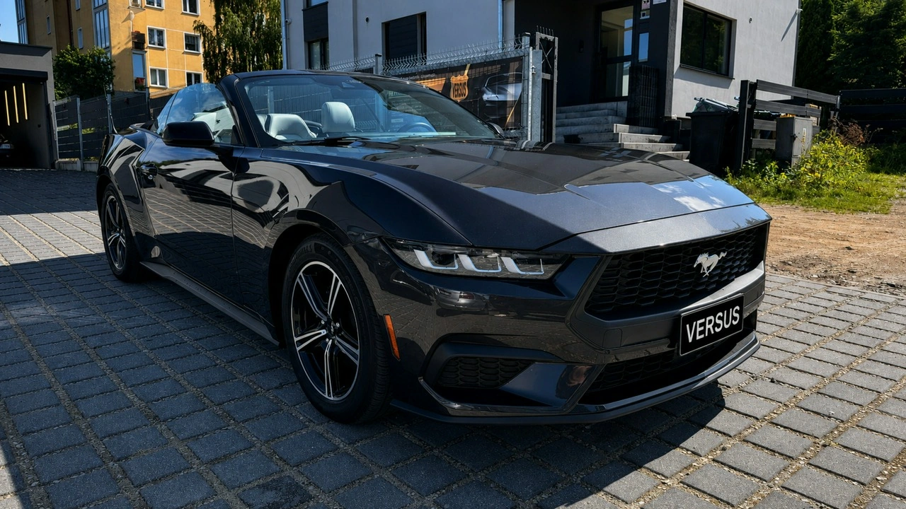 Ford Mustang - Zdjęcie 2