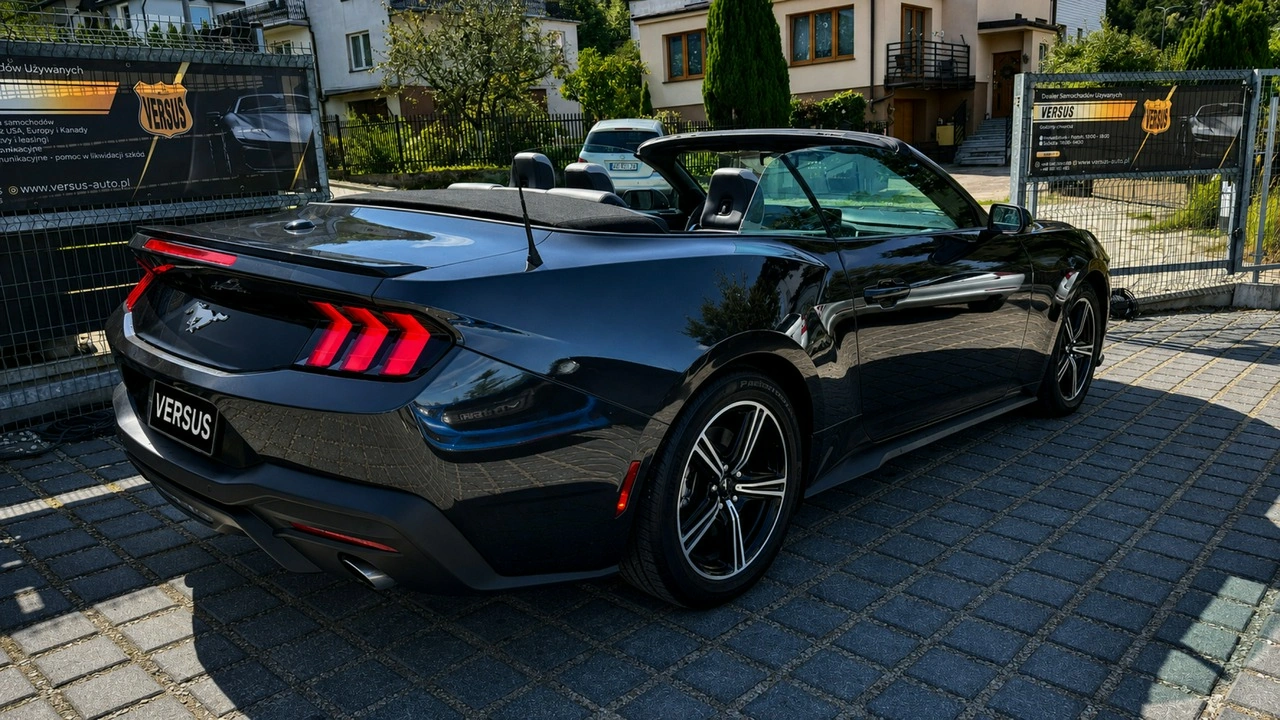Ford Mustang - Zdjęcie 3