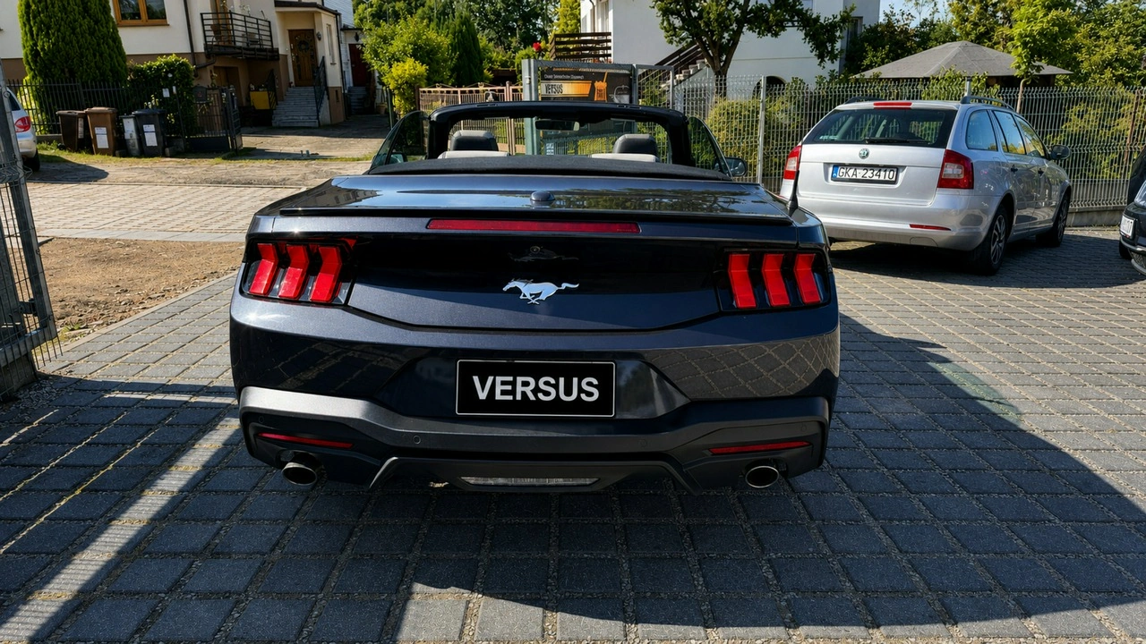 Ford Mustang - Zdjęcie 4