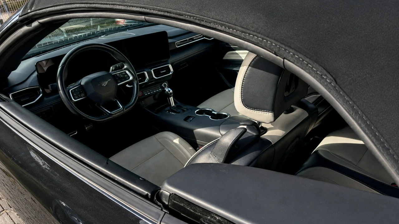 Ford Mustang - Zdjęcie 8
