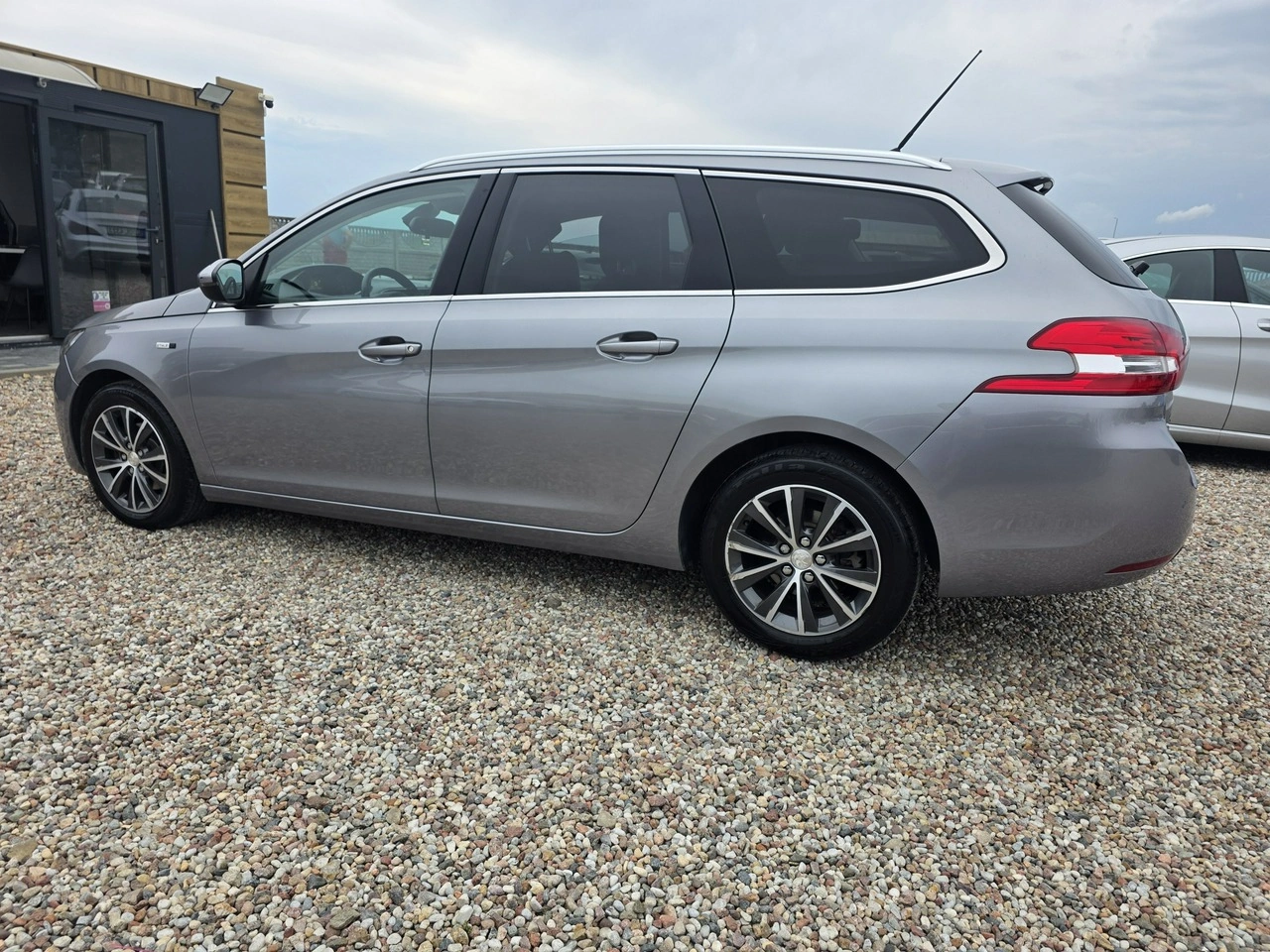 Peugeot 308 SW - Zdjęcie 20