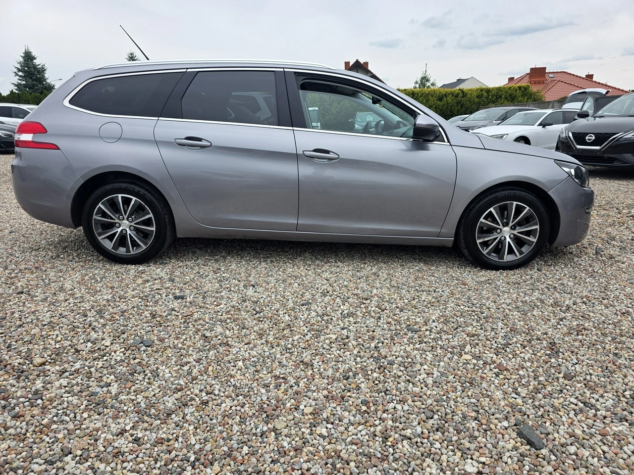 Peugeot 308 SW - Zdjęcie 8