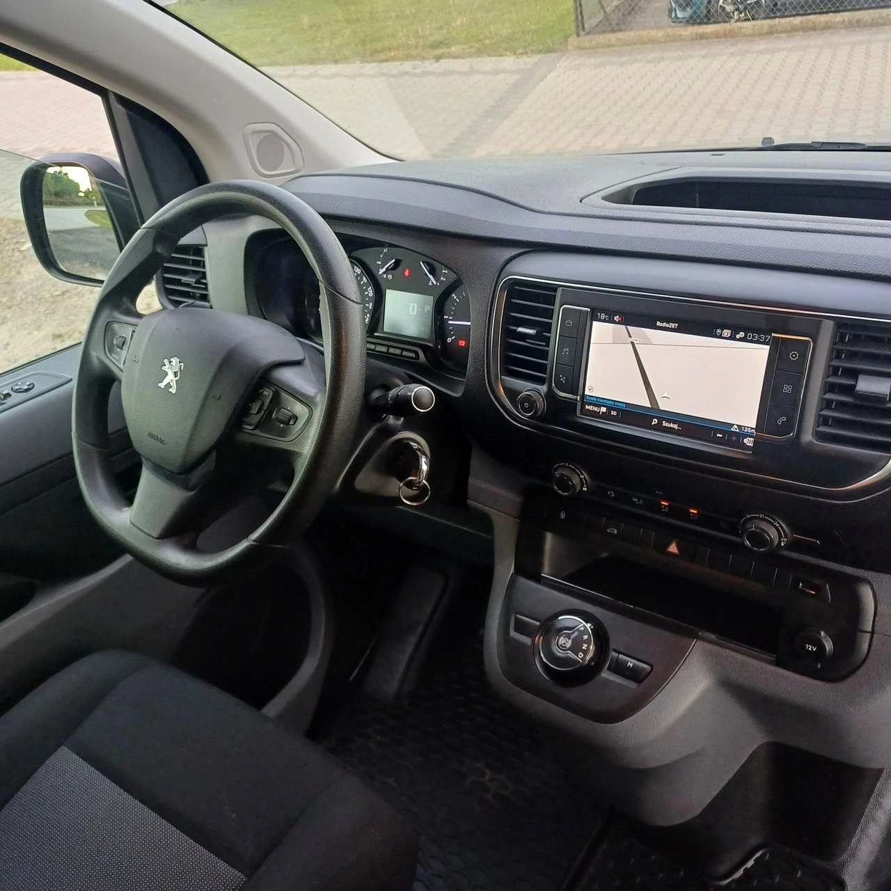 Peugeot Expert - Zdjęcie 10