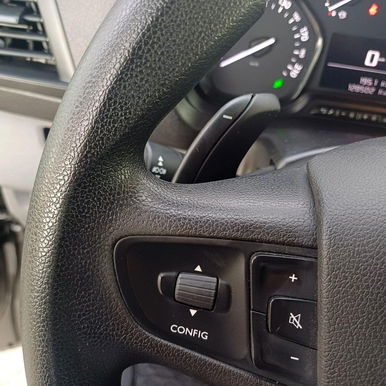 Peugeot Expert - Zdjęcie 14