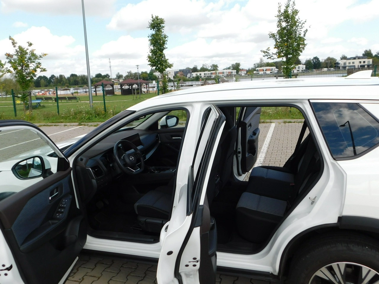 Nissan X-Trail - Zdjęcie 11