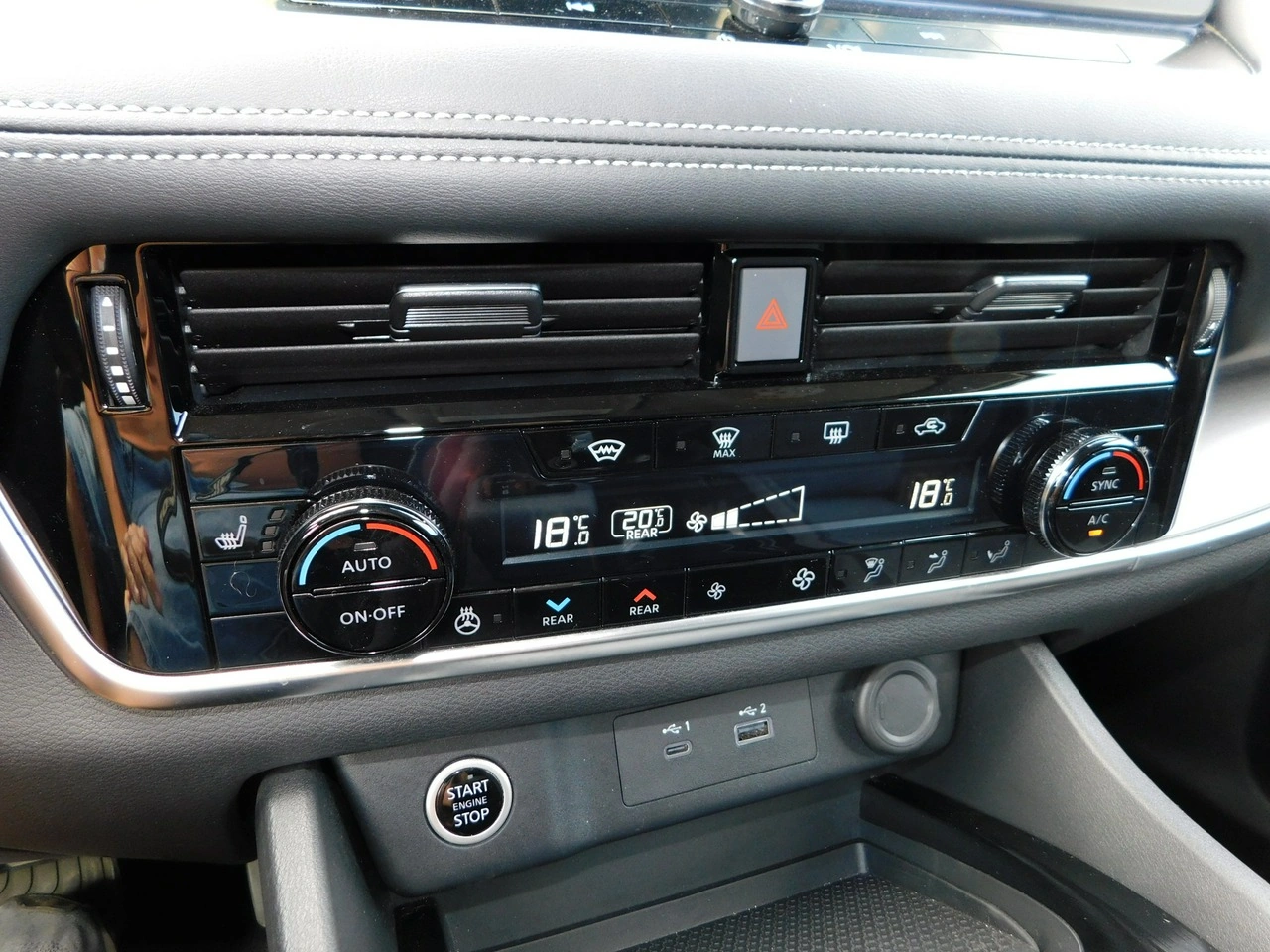 Nissan X-Trail - Zdjęcie 16