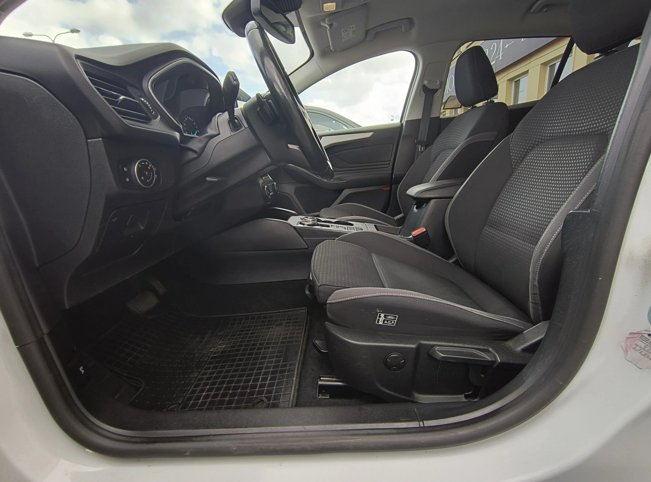 Ford Focus - Zdjęcie 9