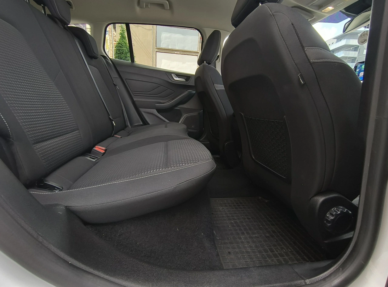 Ford Focus - Zdjęcie 18
