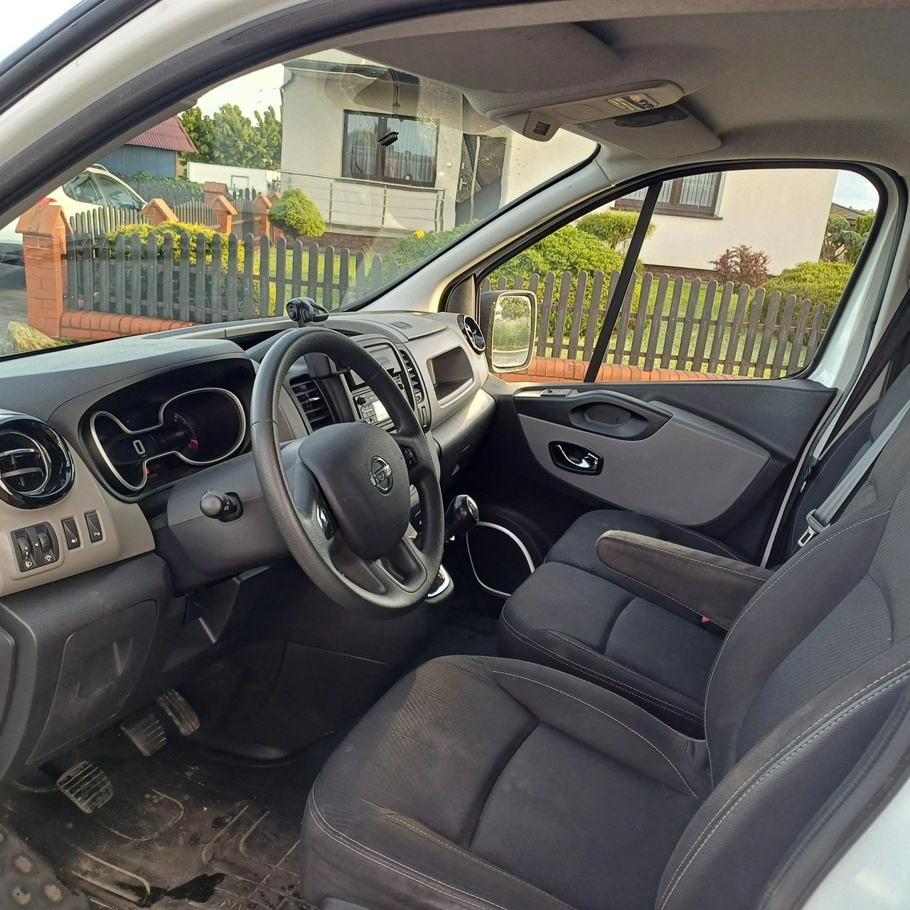 Renault Trafic - Zdjęcie 12