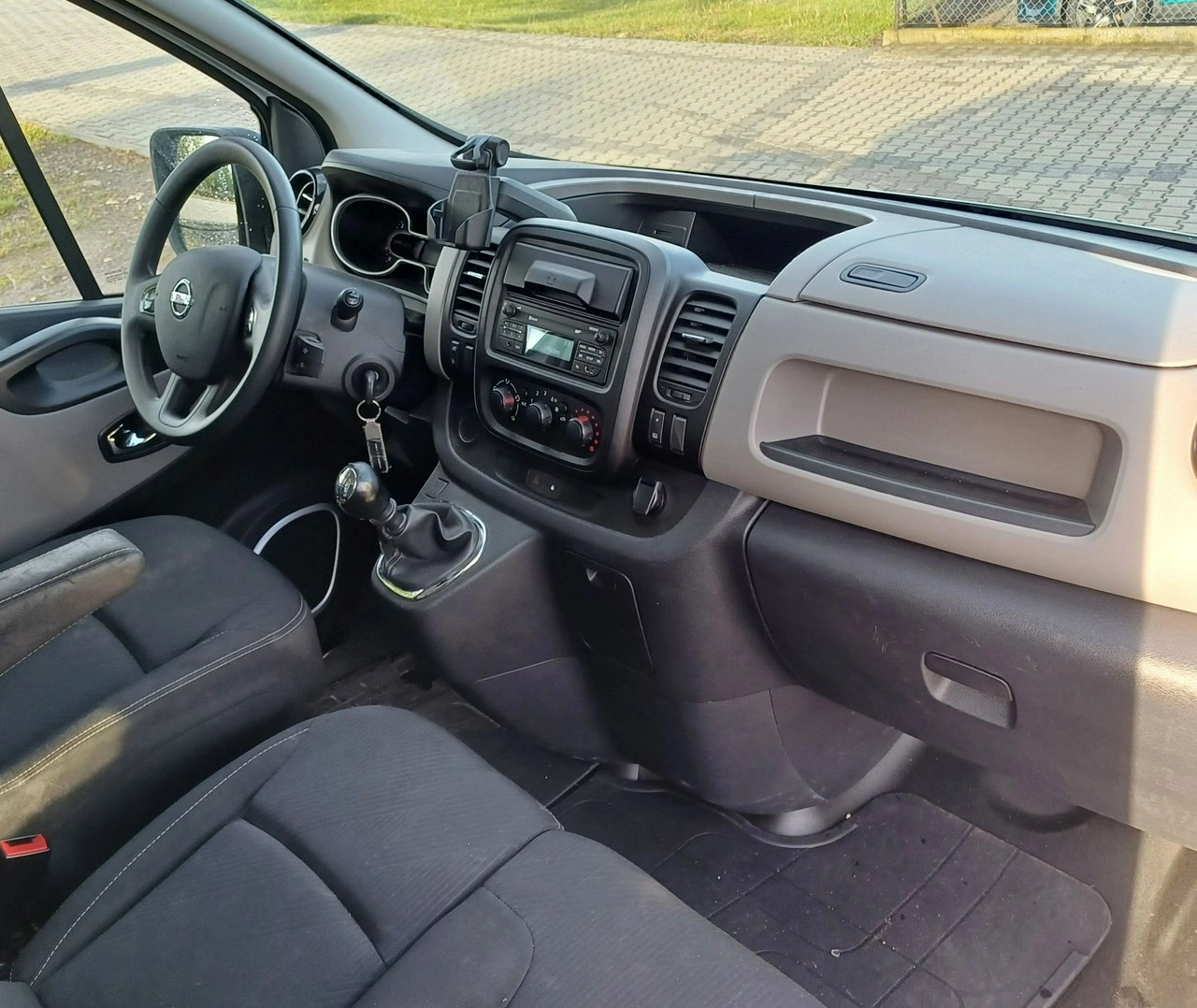 Renault Trafic - Zdjęcie 14