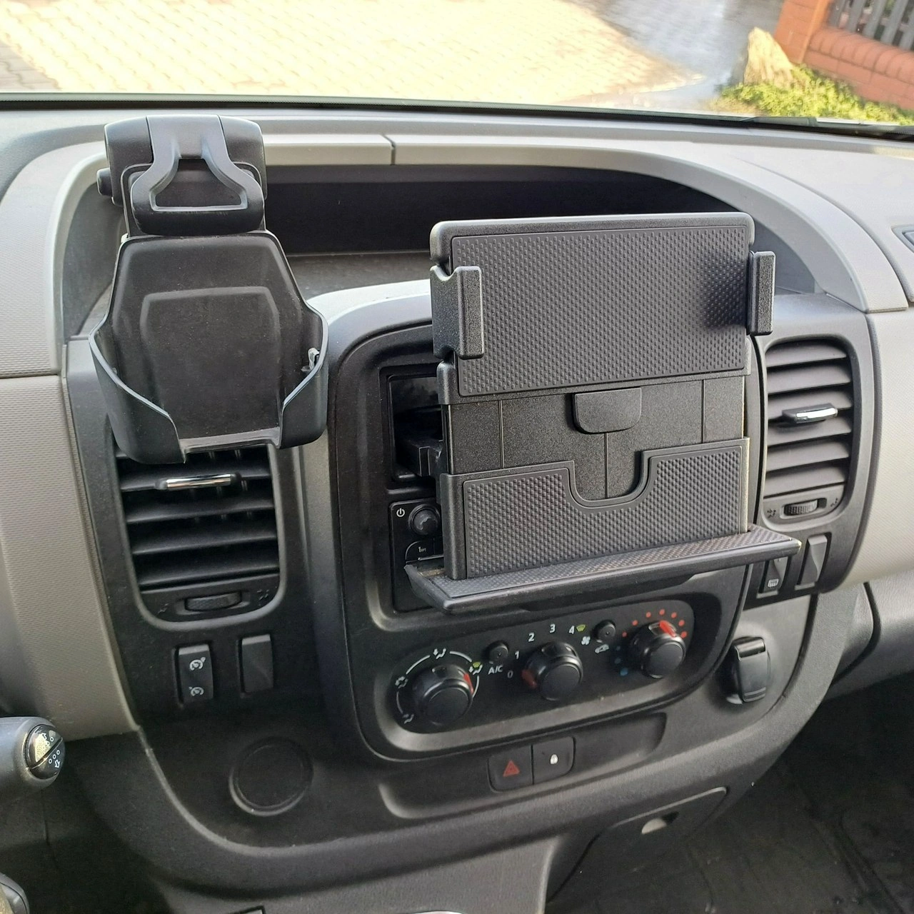 Renault Trafic - Zdjęcie 20