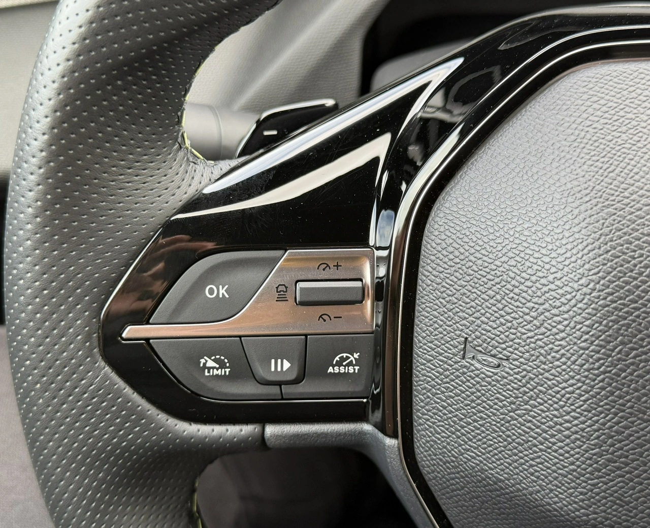 Peugeot 408 - Zdjęcie 31