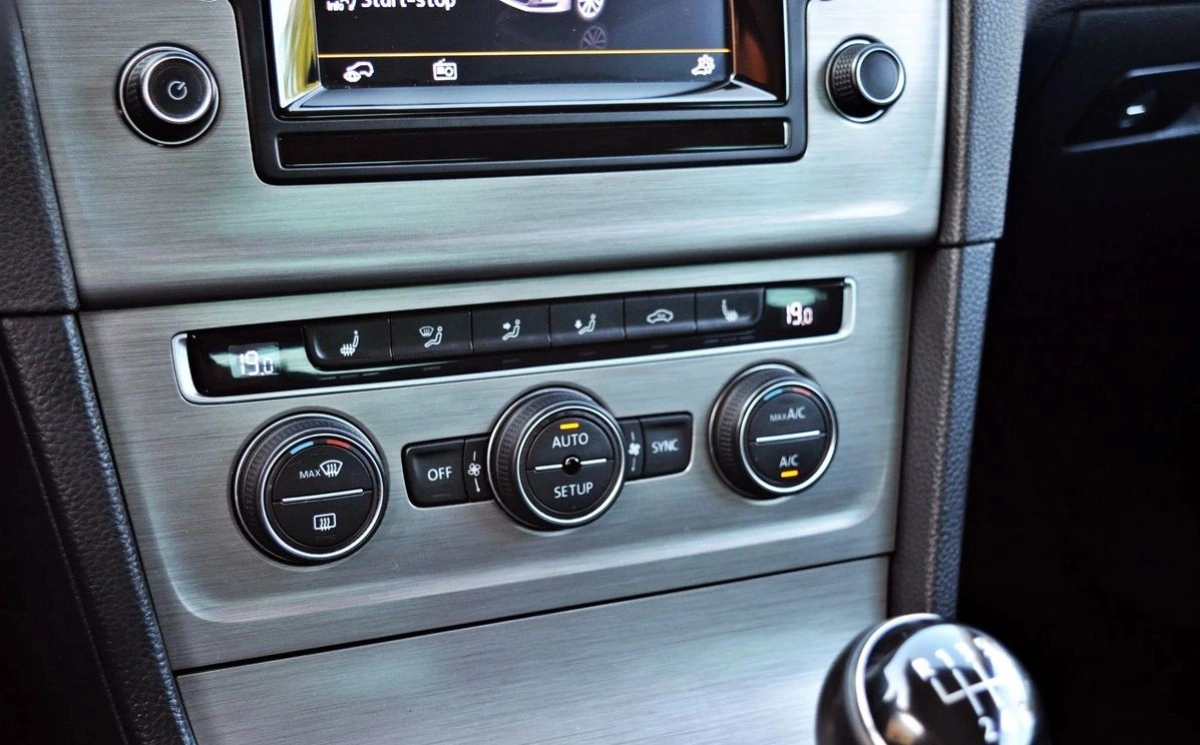 Volkswagen Golf - Zdjęcie 12