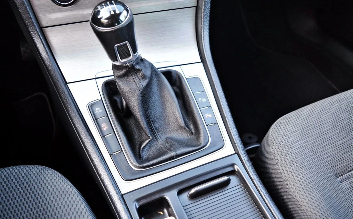 Volkswagen Golf - Zdjęcie 37