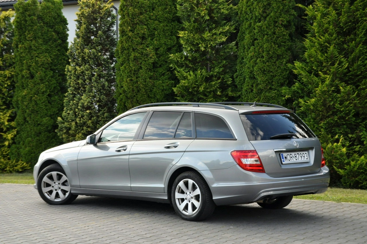 Mercedes C 200 - Zdjęcie 12