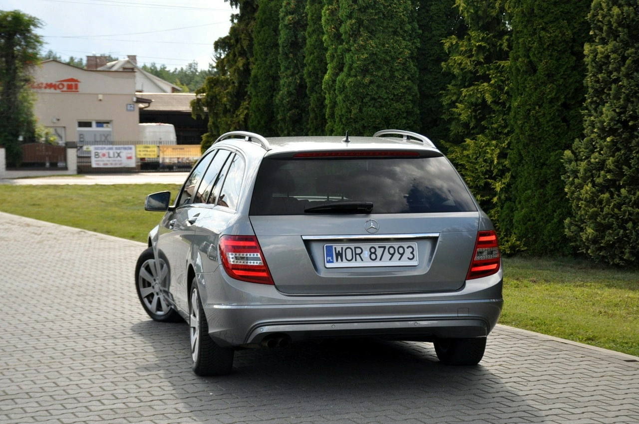 Mercedes C 200 - Zdjęcie 14