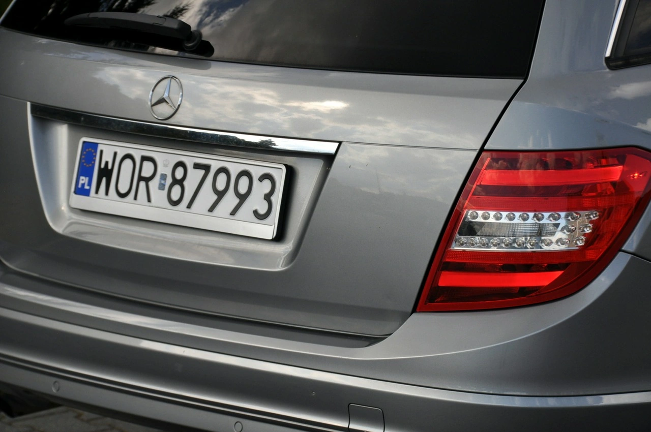 Mercedes C 200 - Zdjęcie 15
