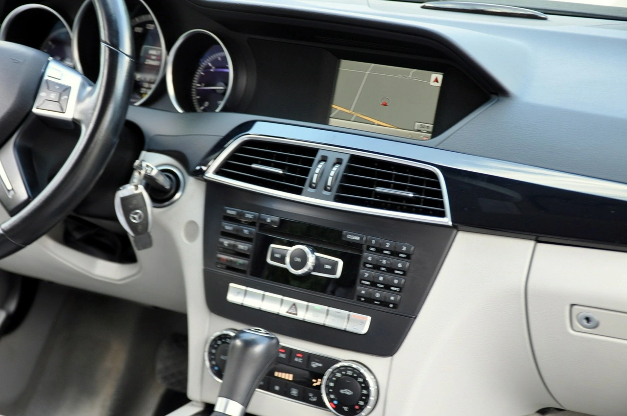 Mercedes C 200 - Zdjęcie 27