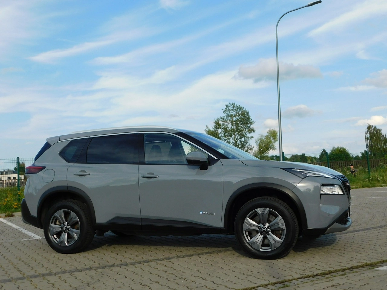 Nissan X-Trail - Zdjęcie 2
