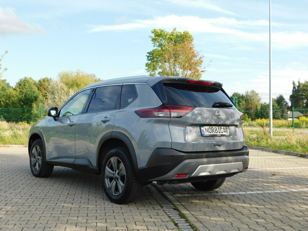 Nissan X-Trail - Zdjęcie 4