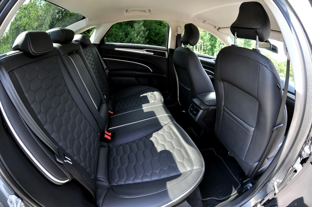 Ford Mondeo - Zdjęcie 9