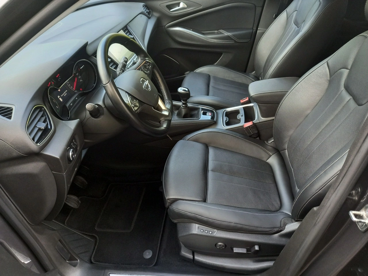 Opel Grandland X - Zdjęcie 28