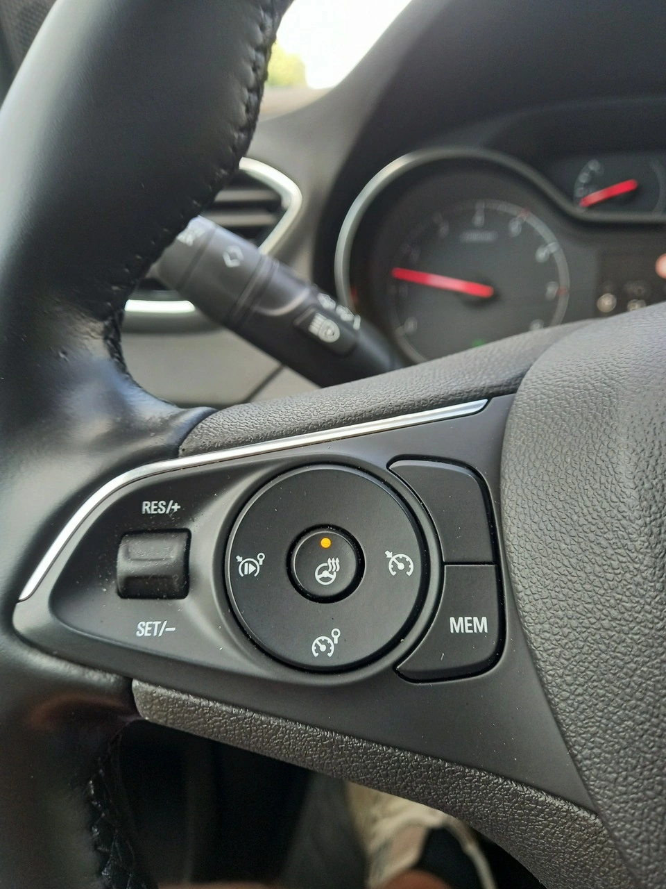 Opel Grandland X - Zdjęcie 32