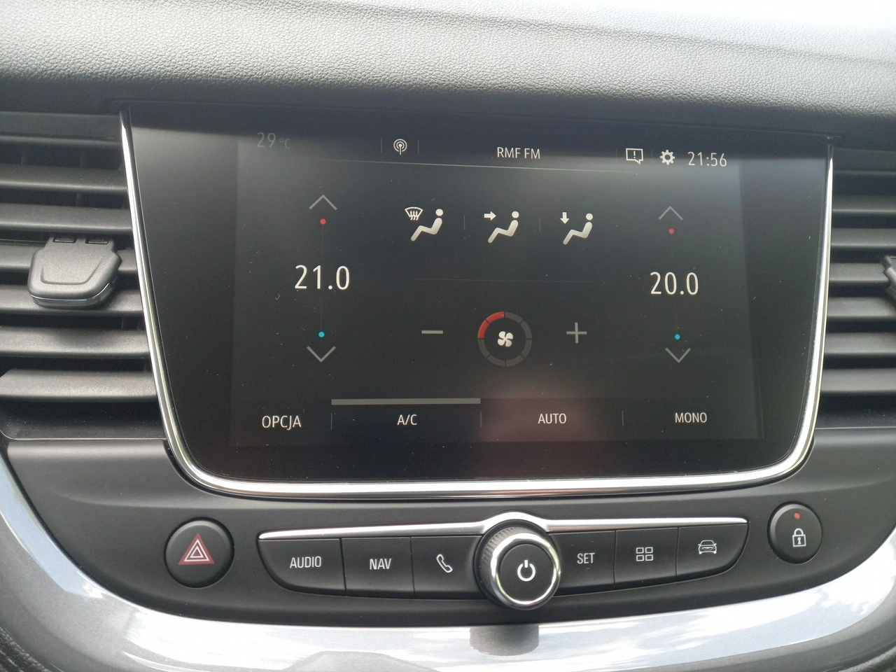 Opel Grandland X - Zdjęcie 34
