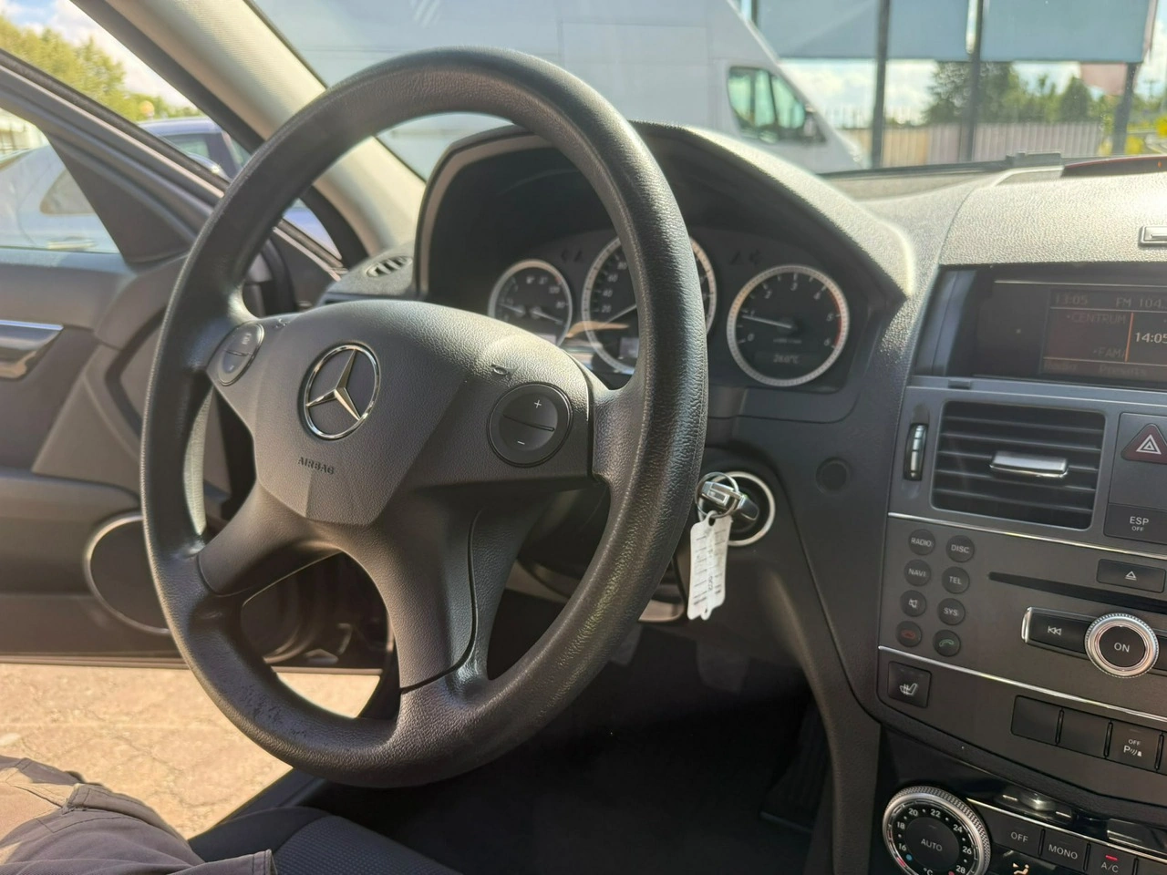 Mercedes C 200 - Zdjęcie 23