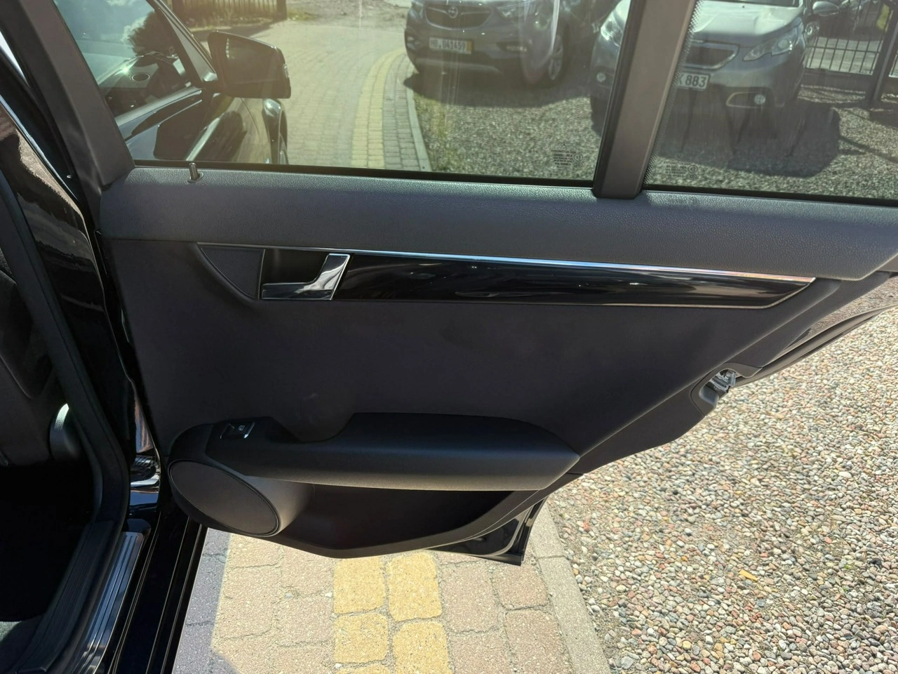 Mercedes C 200 - Zdjęcie 27