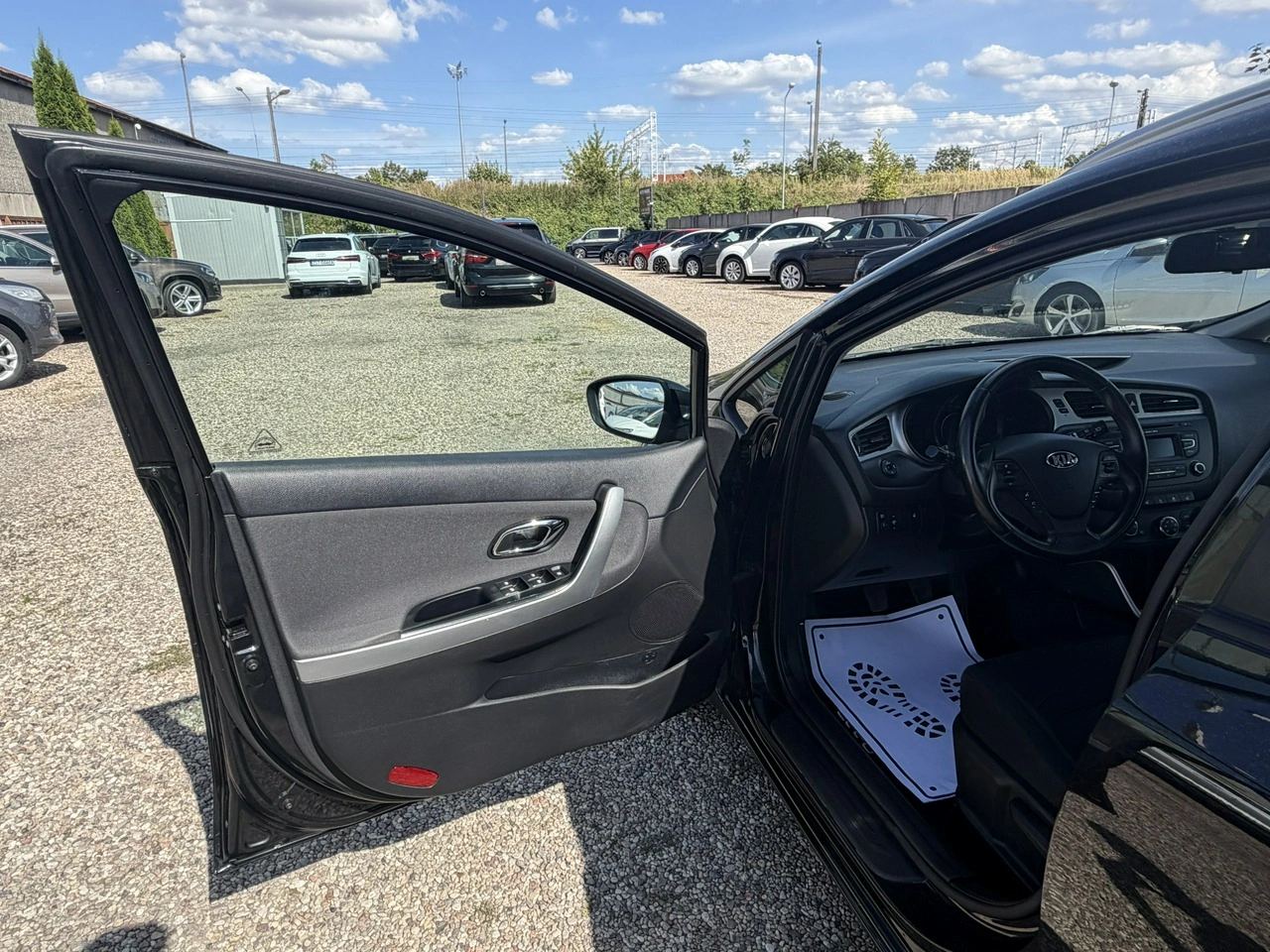 Kia Ceed - Zdjęcie 27