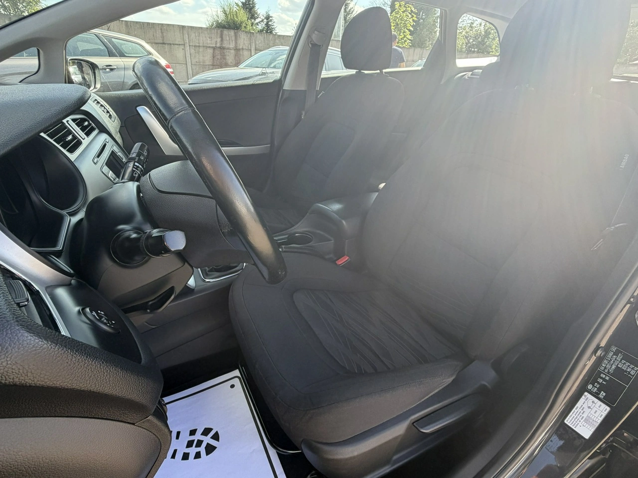 Kia Ceed - Zdjęcie 29