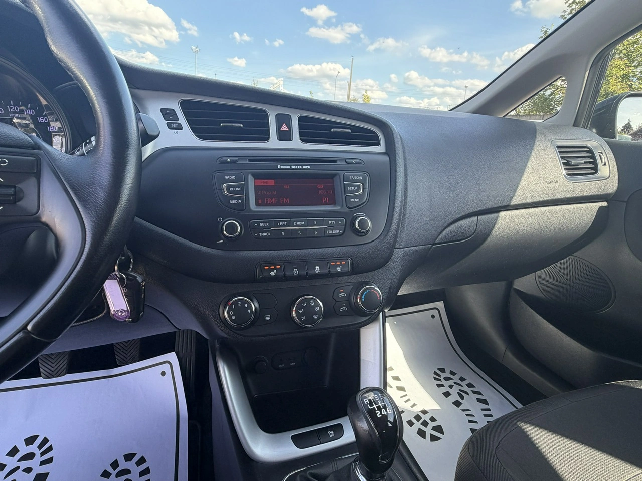 Kia Ceed - Zdjęcie 32