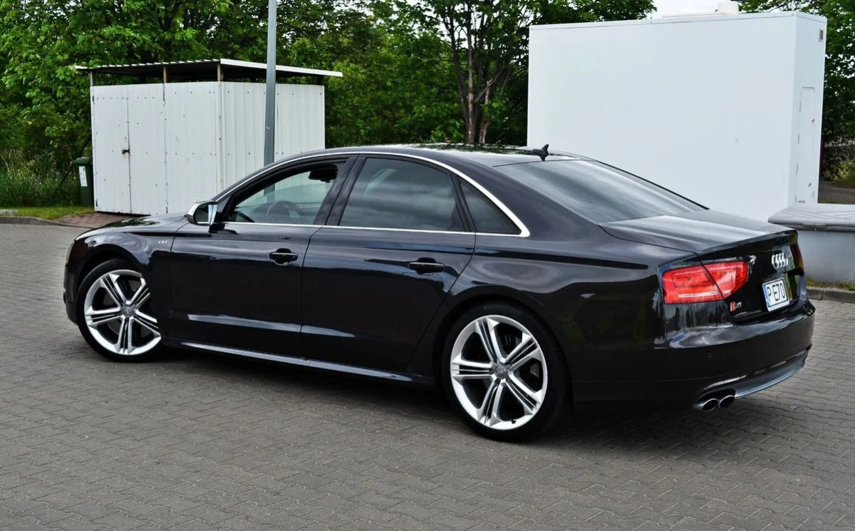 Audi S8 - Zdjęcie 4